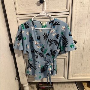 Mossimo Supply Co. Women's Blue Floral Wrap Top